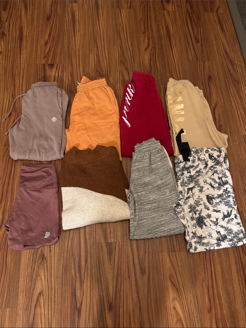 PINK Victoria's Secret Mixed-Color Sweatpants & Joggers Pack